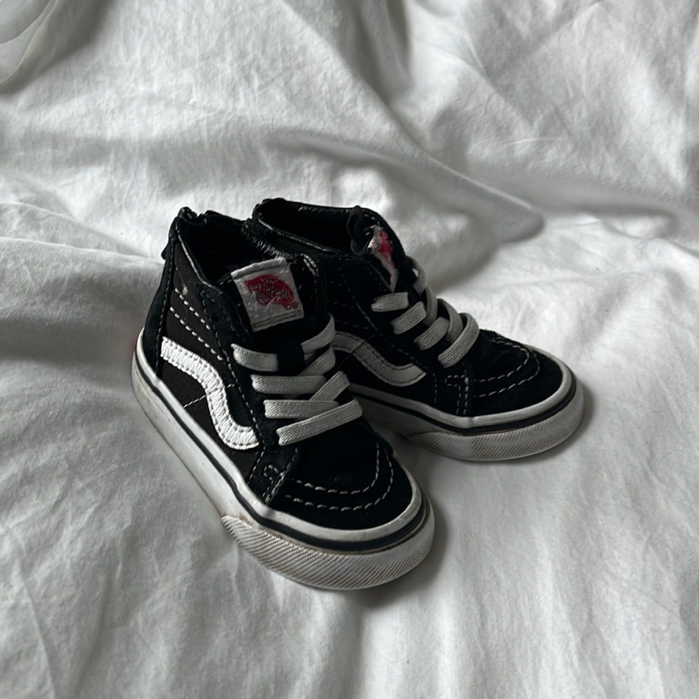 Toddler vans hightop shoes (I have two pairs if you have twins and need 2)